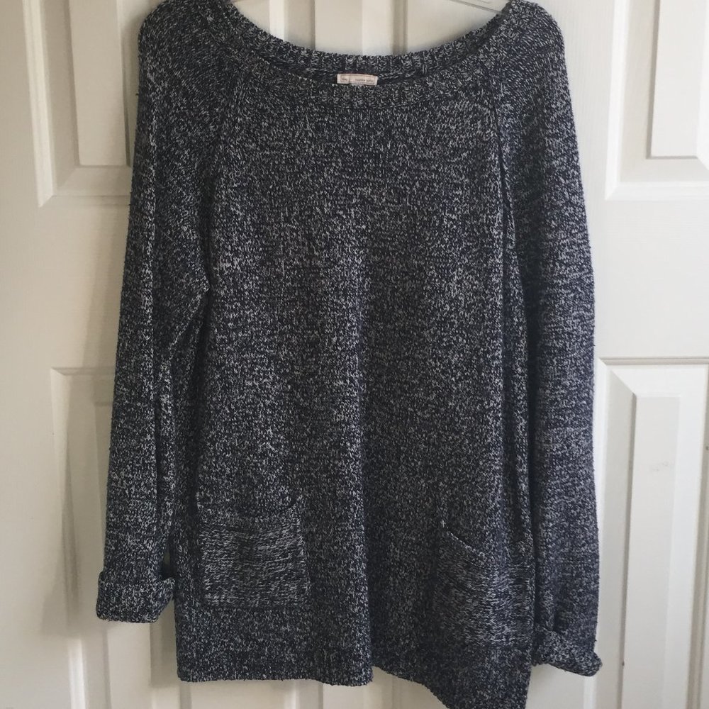 GAP Scoop Neck Sweater